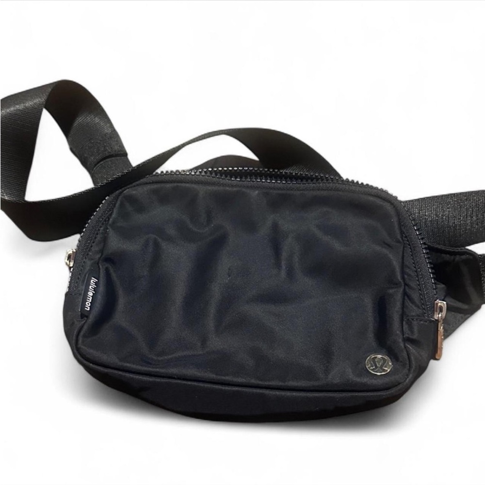 Lululemon Athletica Black Belt Bag